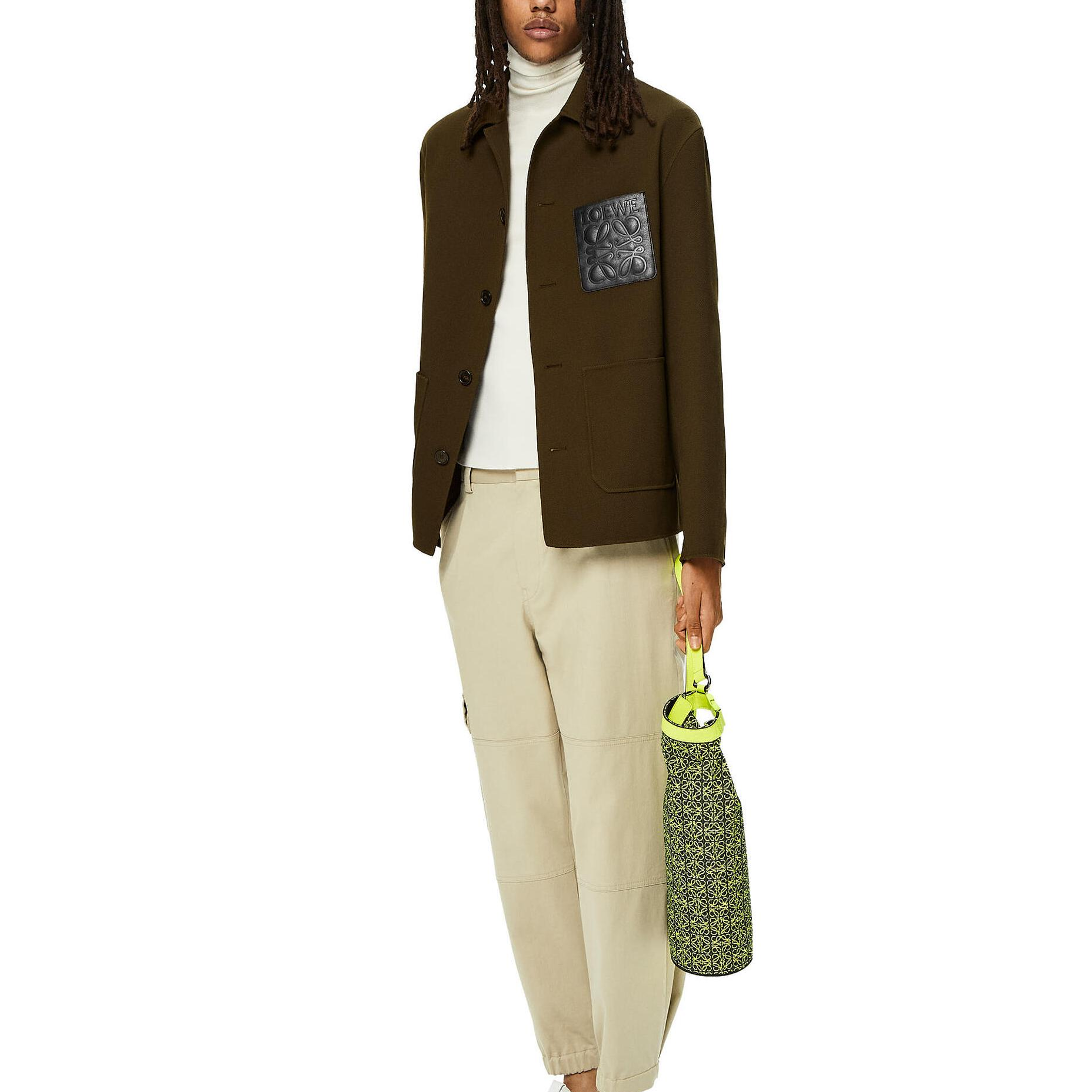 Shop 로에베 FW22 다크 올리브 그린 버튼업 카라 재킷. H526Y02W19-4153