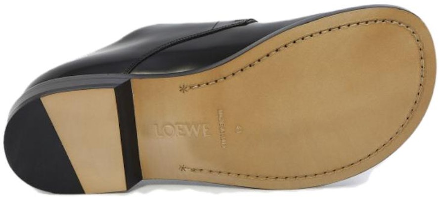 LOEWE Sepatu Derby Kulit 'Hitam' M815284X02-1100 Purchase LOEWE Sepatu Derby Kulit 'Hitam' M815284X02-1100