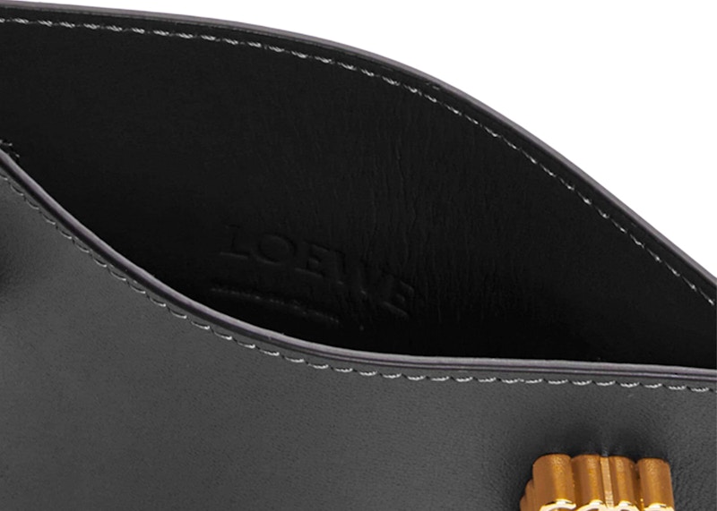 Lookbook LOEWE 經典小牛皮黑色骰子口袋包