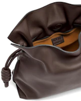Lookbook Cartera LOEWE Flamenco de Napa de Ternera en Color Chocolate