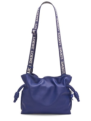 Cartera LOEWE Flamenco de Napa en Piel de Ternera Color Morado Intenso. Lookbook Cartera LOEWE Flamenco de Napa en Piel de Ternera Color Morado Intenso.