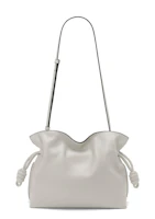 Lookbook LOEWE Flamenco Clutch de Nappa en Piel de Ternera Fantasma