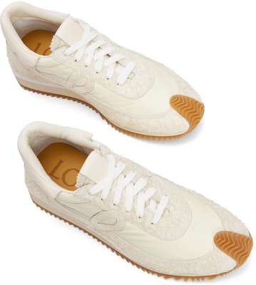 LOEWE Flow Runner 'Beige' Kasut Lari Beige M816282XA3-8518 Lookbook LOEWE Flow Runner 'Beige' Kasut Lari Beige M816282XA3-8518
