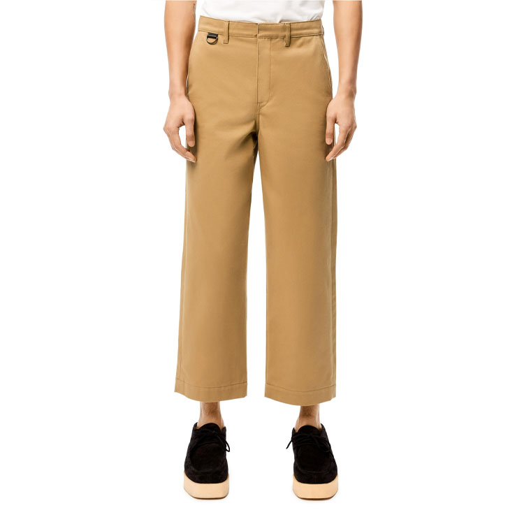 Lookbook LOEWE FW21 Seluar Kargo Warna Beige. H526Y04W40-2140