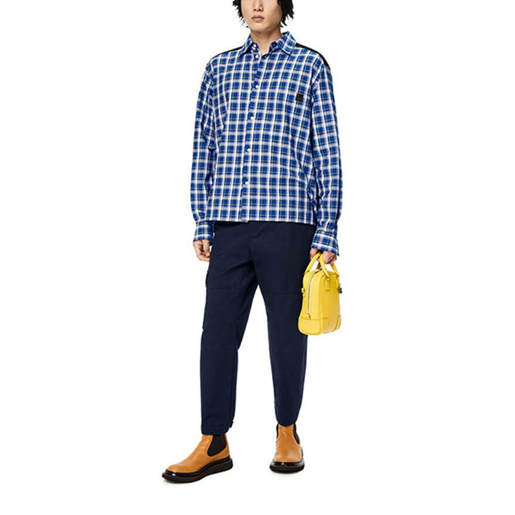 Lookbook LOEWE 2022秋冬蓝色格纹长袖衬衫. H526Y05W94-1105