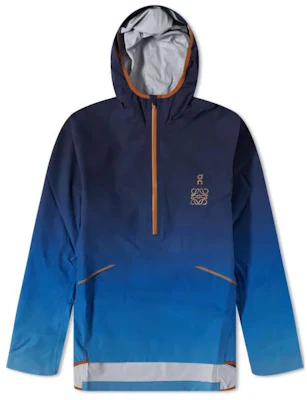 ロエベ FW22 グラデーションロゴプリント フード付きウインドブレーカー ジャケット ブルー H929Y02X01-6227 Buy ロエベ FW22 グラデーションロゴプリント フード付きウインドブレーカー ジャケット ブルー H929Y02X01-6227