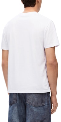 LOEWE FW23 White Loose Fit Crewneck T-Shirt with Embroidered Logo for Men. H526Y22X99-2100 Sizing LOEWE FW23 White Loose Fit Crewneck T-Shirt with Embroidered Logo for Men. H526Y22X99-2100