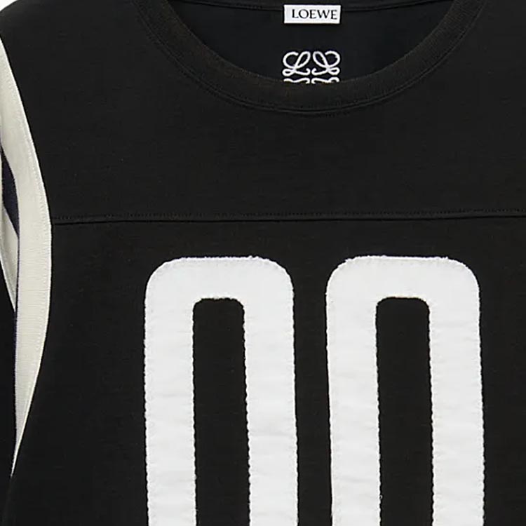 Sizing LOEWE FW24黑色圓領T恤背面刺繡標誌款式。 H526Y22XBD-1102