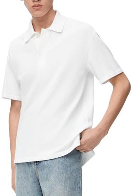 ロエベ FW24 ホワイトポロシャツ - 無地 & ロゴ刺繍入り H526Y23X61-2100 Lookbook ロエベ FW24 ホワイトポロシャツ - 無地 & ロゴ刺繍入り H526Y23X61-2100