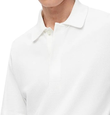 ロエベ FW24 ホワイトポロシャツ - 無地 & ロゴ刺繍入り H526Y23X61-2100 Sizing ロエベ FW24 ホワイトポロシャツ - 無地 & ロゴ刺繍入り H526Y23X61-2100