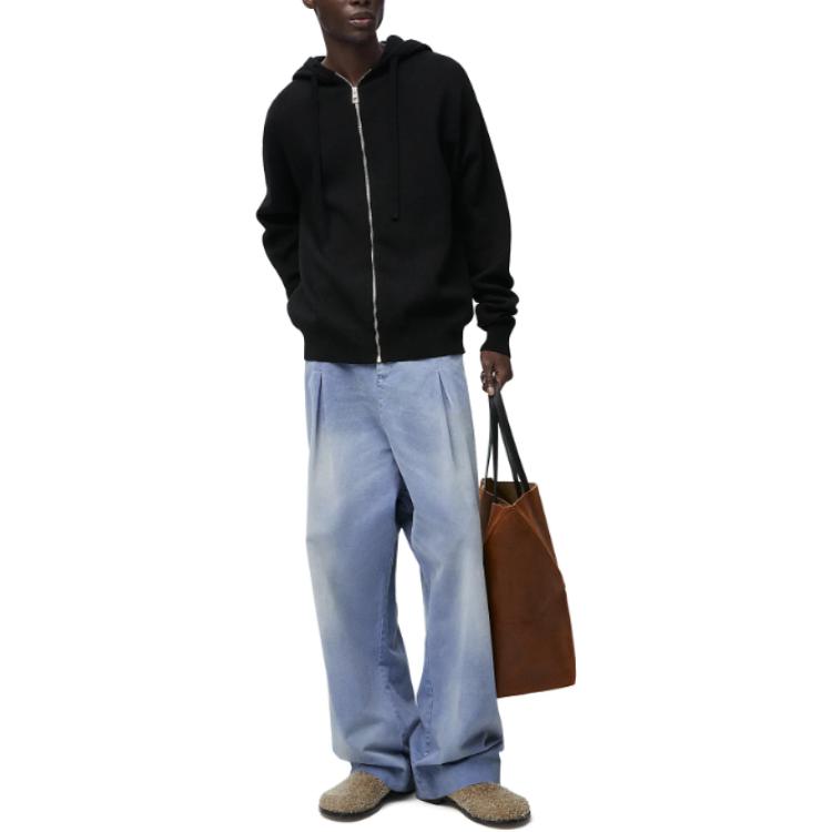 LOEWE FW24 Black  Hoodie with Embossed Logo and Full-Zip Design. H526Y16K84-1100 圖 3