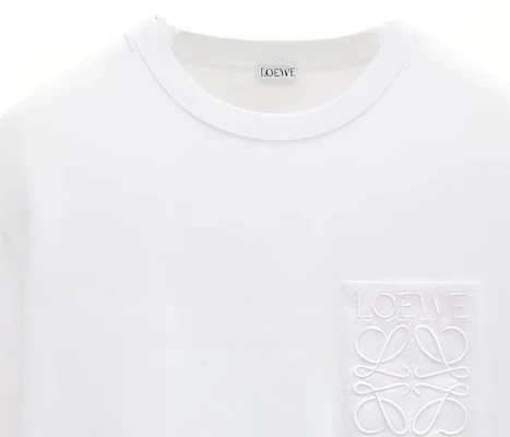 LOEWE FW24 White Crewneck Loose Fit T-Shirt with Embroidered Logo H526Y22XB-C2100 Sizing LOEWE FW24 White Crewneck Loose Fit T-Shirt with Embroidered Logo H526Y22XB-C2100
