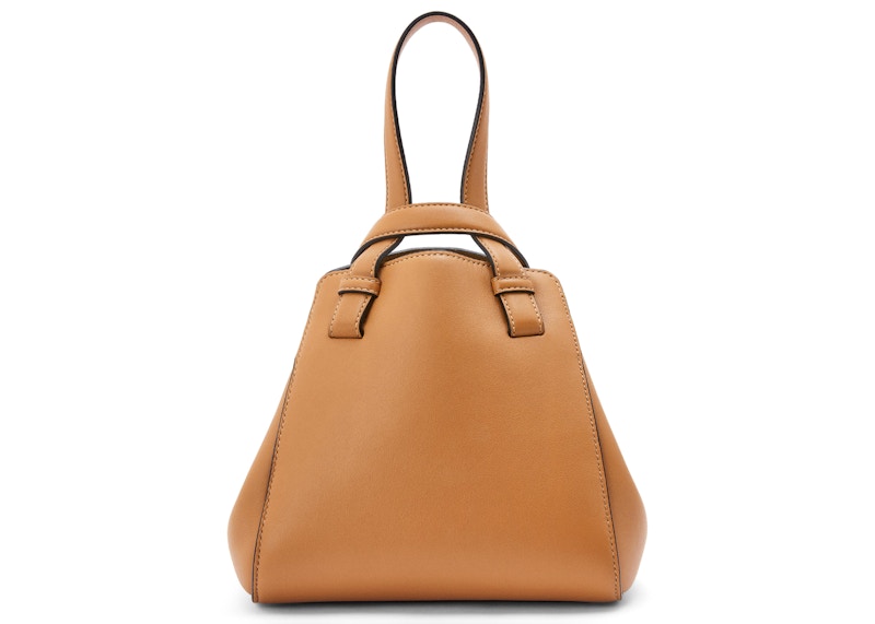 LOEWE Hammock Nugget Bag in Nappa Calfskin Warm Desert 圖 2