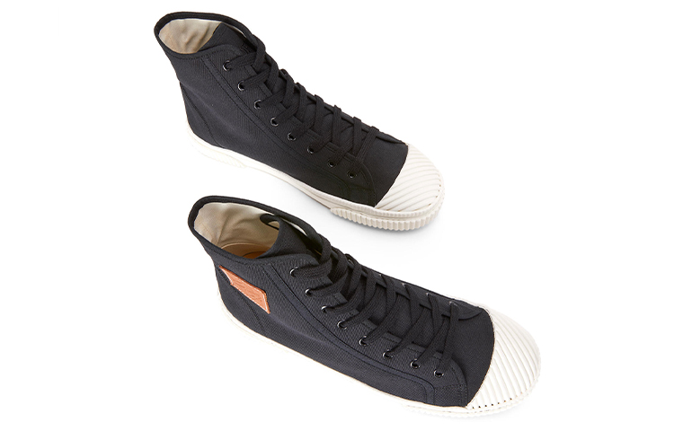 Shop ロエベ　キャンバスハイカットスニーカー (黒) M616282X05-1100