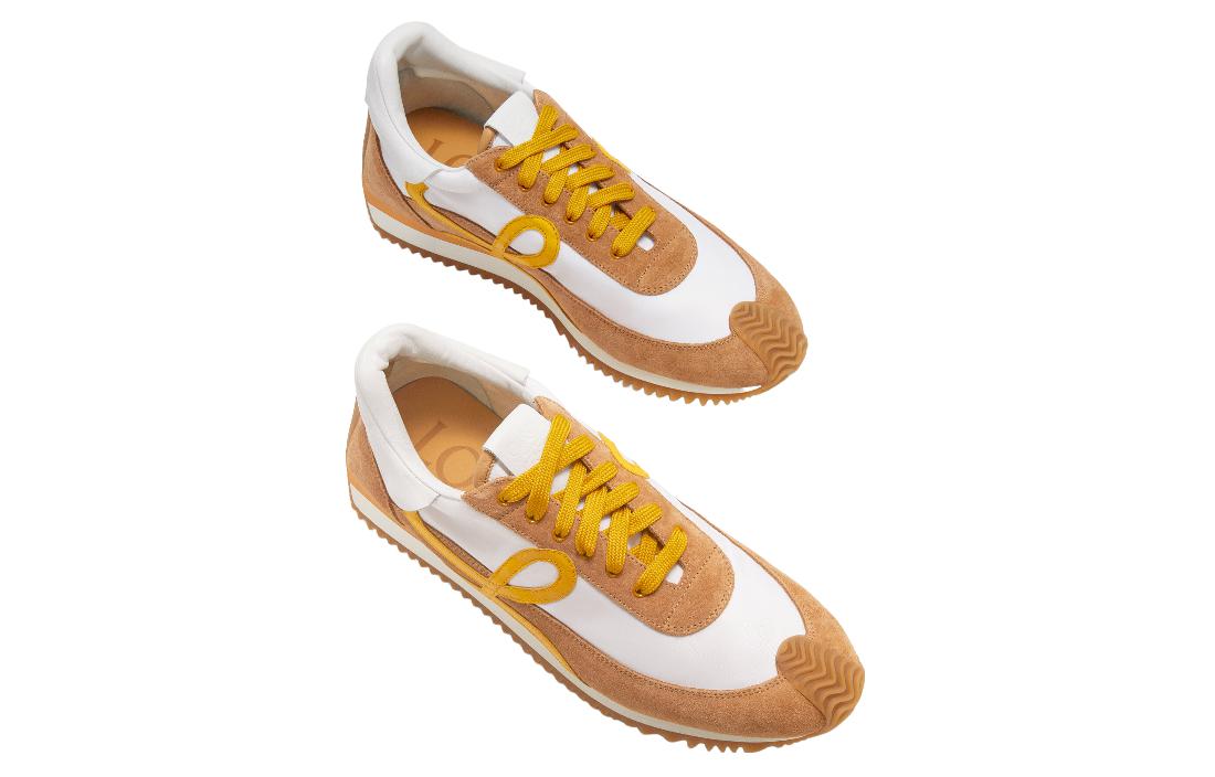 Purchase LOEWE Kasut Rendah Kulit Lace-Up 'Tan' M816282XA8-6682