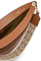 Lookbook Bolso LOEWE Luna Shoulder Pecan