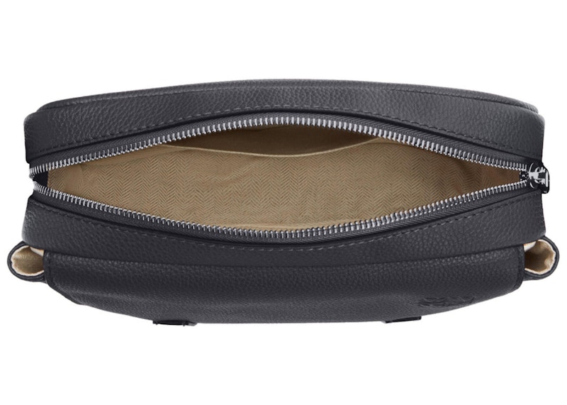 Lookbook LOEWE磨砂小牛皮XS军用邮差包炭灰色