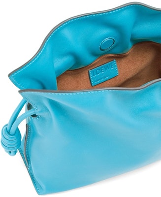 LOEWE Mini Flamenco Clutch Kulit Sapi Nappa Cyan Lookbook LOEWE Mini Flamenco Clutch Kulit Sapi Nappa Cyan