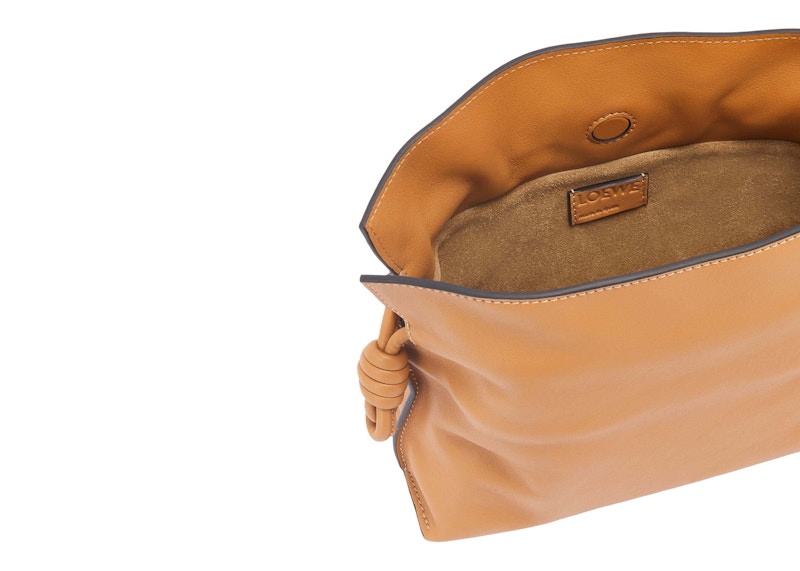 Lookbook ロエベ ミニ フラメンコ クラッチ ナッパカーフスキン ウォームデザート