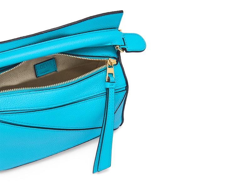 LOEWE Mini Puzzle Bag in Soft Grained Calfskin Cyan 圖 3
