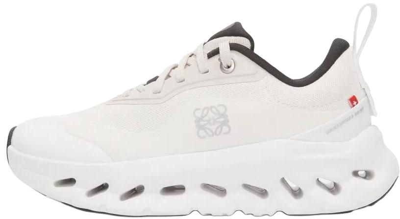 loewe-on-x-cloudtilt-2-0-white-m929282-x17-2167