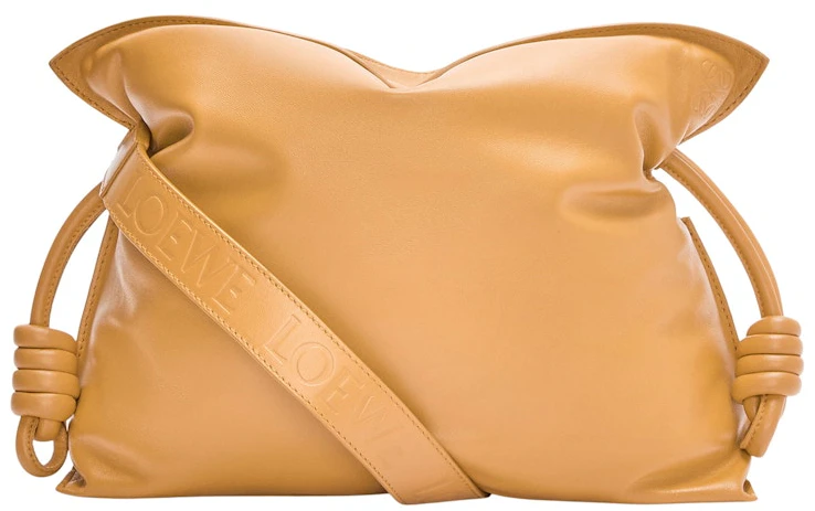 loewe-puffer-flamenco-clutch-in-shiny-nappa-lambskin-camel
