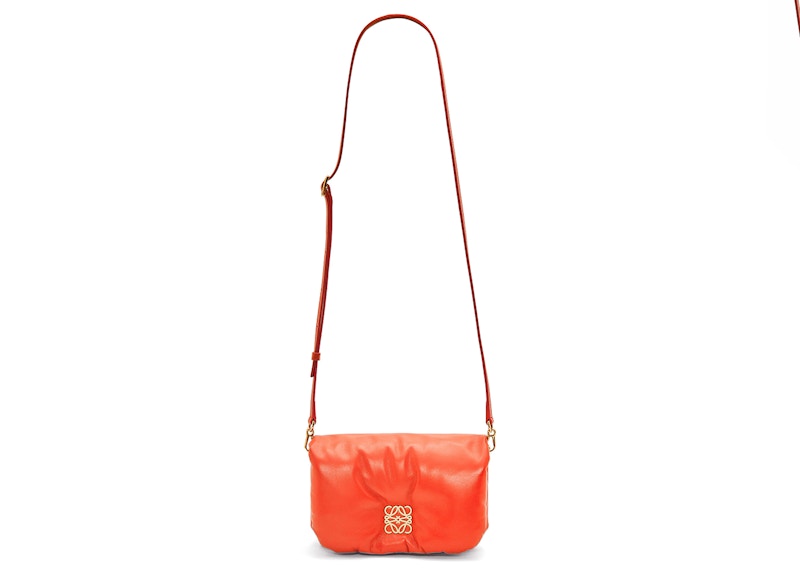 Lookbook LOEWE Puffer Goya迷你日出橙色