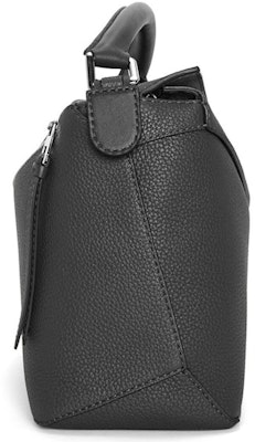 로에베 퍼즐 에지 백 (블랙)
Order 로에베 퍼즐 에지 백 (블랙)