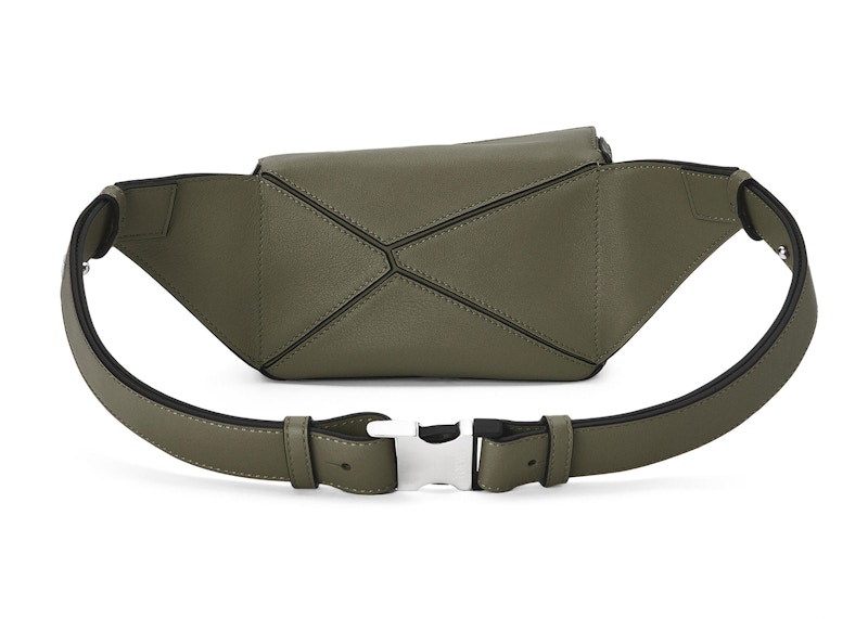 Lookbook LOEWE 迷你卡其綠經典小牛皮Puzzle斜挎包