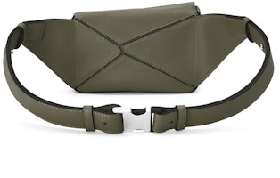 LOEWE 迷你卡其綠經典小牛皮Puzzle斜挎包 Lookbook LOEWE 迷你卡其綠經典小牛皮Puzzle斜挎包