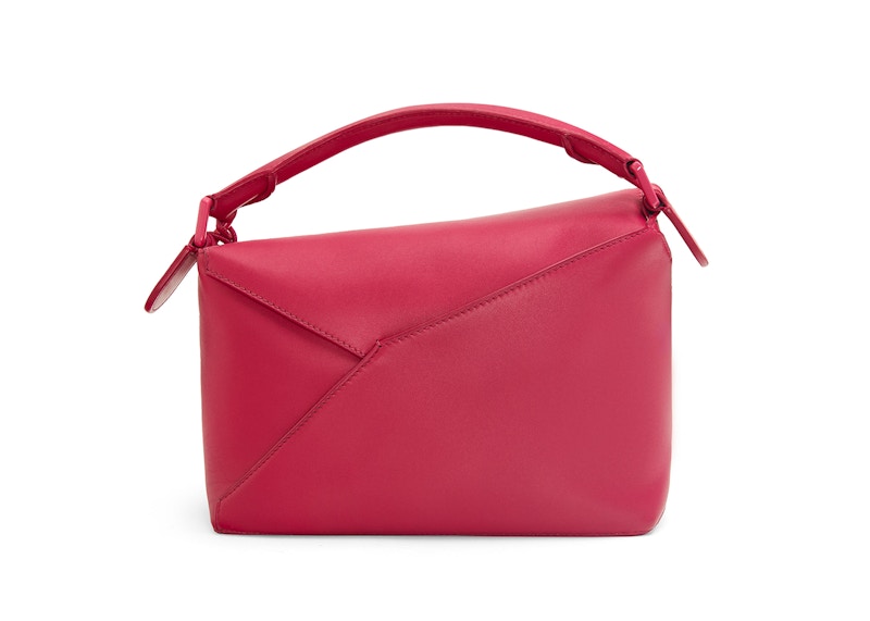 Order Tas LOEWE Puzzle Edge Kulit Sapi Satin Merah Ruby Kecil