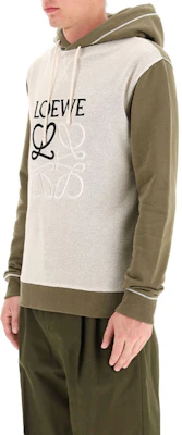 ロエベ パズル 刺繍 ドローストリング フーディー カーキ H526341X94-3962 Purchase ロエベ パズル 刺繍 ドローストリング フーディー カーキ H526341X94-3962