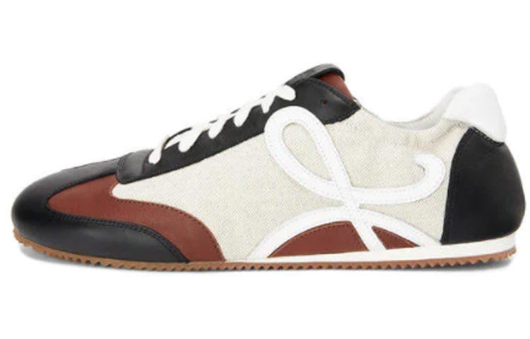 Buy LOEWE Sepatu Lari Kasual Retro &#x27;Hitam Putih&#x27; 453.10.123-2558