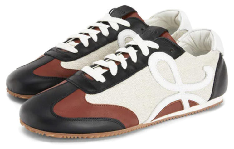 Lookbook LOEWE Sepatu Lari Kasual Retro &#x27;Hitam Putih&#x27; 453.10.123-2558
