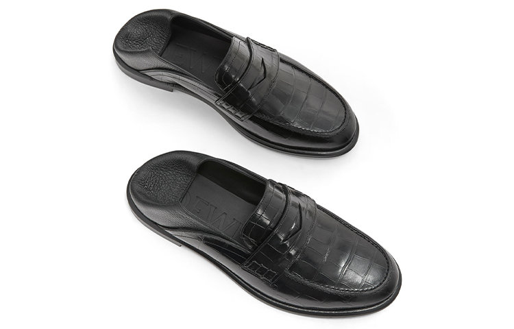 Shop LOEWE Slip-On Loafer 'Kulit Hitam' 453.29.292-1185