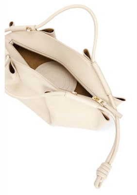 LOEWE Tas Kecil Paseo dari Kulit Anak Sapi Nappa Mengkilap Angora Lookbook LOEWE Tas Kecil Paseo dari Kulit Anak Sapi Nappa Mengkilap Angora