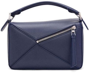 LOEWE 小號Puzzle包,緞面小牛皮,深海藍色。 Order LOEWE 小號Puzzle包,緞面小牛皮,深海藍色。