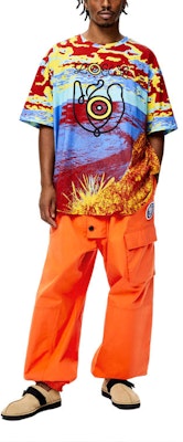 LOEWE SS21 藍色棉質圓領T恤搭配多彩印花。 H664Y22J05-8890 Lookbook LOEWE SS21 藍色棉質圓領T恤搭配多彩印花。 H664Y22J05-8890