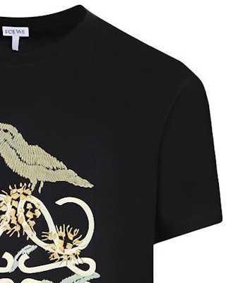 LOEWE SS22 Camiseta Negra Bordada con Diseño Botánico de Manga Corta. H800Y22X16-1489 Sizing LOEWE SS22 Camiseta Negra Bordada con Diseño Botánico de Manga Corta. H800Y22X16-1489