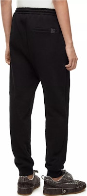 LOEWE SS23 Black Solid Color Elastic Waist Jogger Knit Pants H526Y27J19-1100 Lookbook LOEWE SS23 Black Solid Color Elastic Waist Jogger Knit Pants H526Y27J19-1100