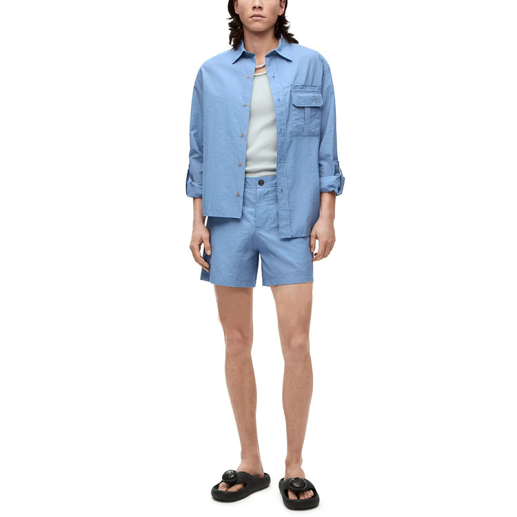 Lookbook LOEWE SS23 Shorts Azul Algodón Rectos con Botón y Diseño Tiro Medio. H616Y04W14-5350