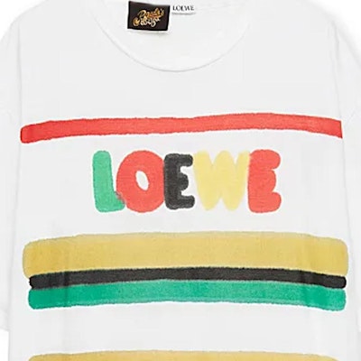 LOEWE SS23 Camiseta Blanca con Bordado de Logo Multicolor a Rayas. H616Y22J12-4675 Sizing LOEWE SS23 Camiseta Blanca con Bordado de Logo Multicolor a Rayas. H616Y22J12-4675