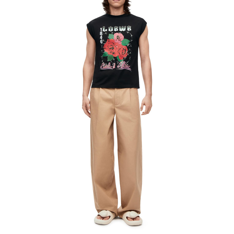 Lookbook Camiseta Sin Mangas con Estampado Floral Logo LOEWE SS23 Negra. H616Y22X49-1489