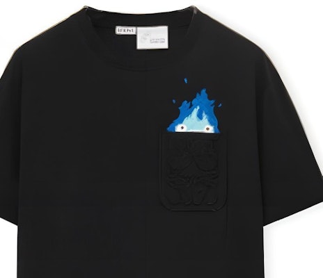 LOEWE SS23 Howl's Moving Castle Print Unisex Black Short Sleeve T-Shirt. HB44Y22X07-1100 1