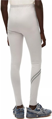 LOEWE SS23 Slim Fit Joggers Light Grey with Letter Logo Print. H526Y27X34-1790 Shop LOEWE SS23 Slim Fit Joggers Light Grey with Letter Logo Print. H526Y27X34-1790