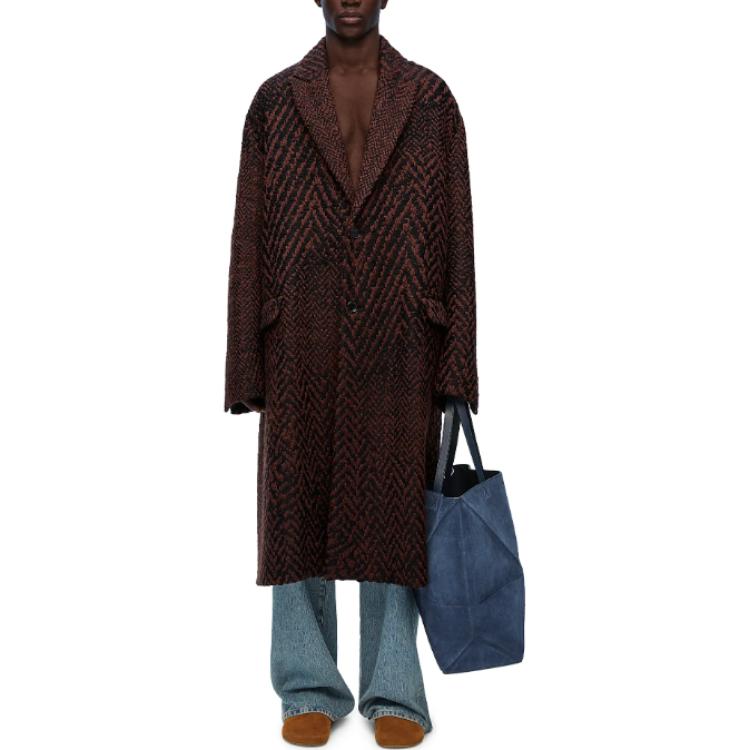 Lookbook 로에베 SS24 헤링본 자카드 롱 코트 멀티컬러. HSM1Y01W09-1103