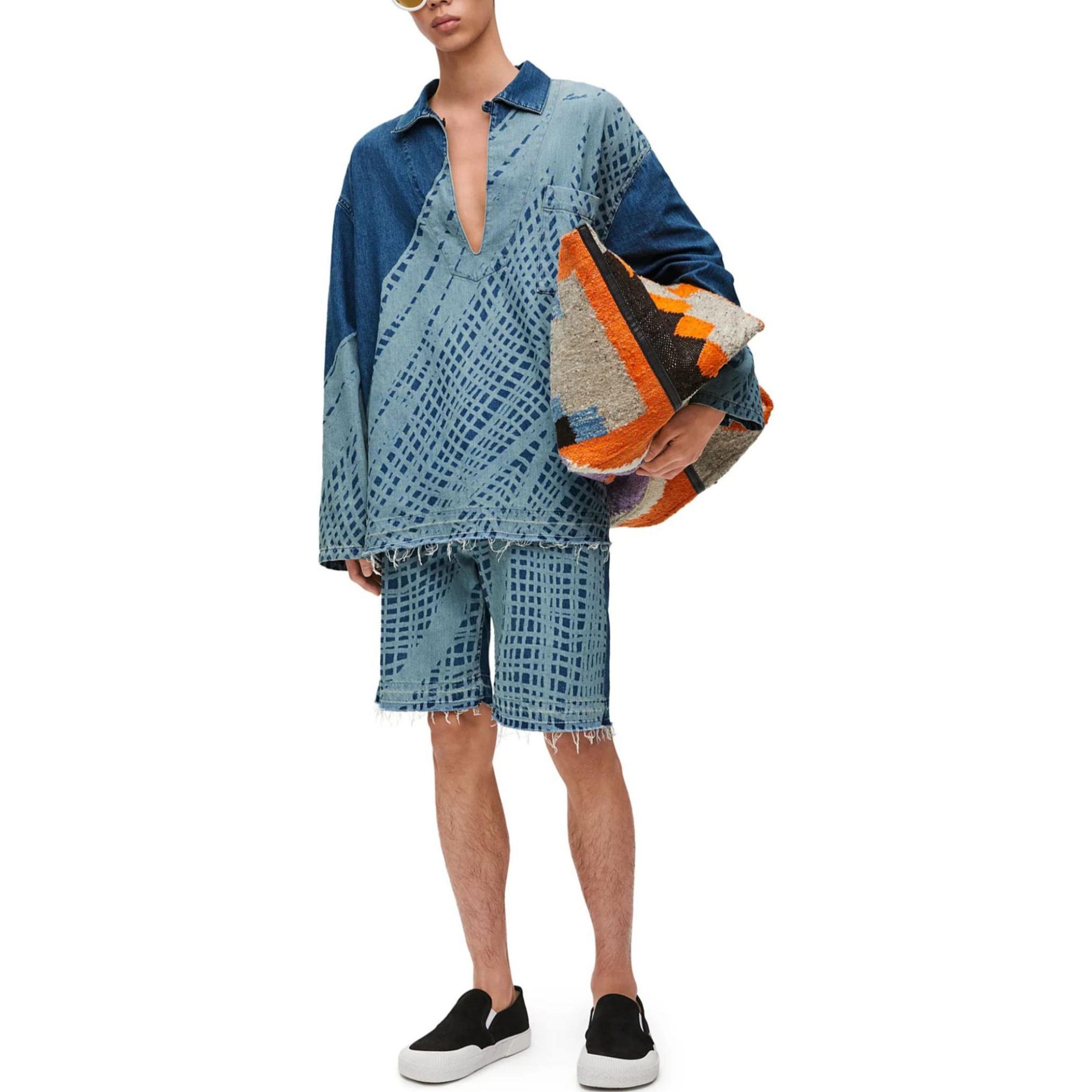 Purchase 로에베 SS24 연한 블루 디스트레스드 망사 패턴 데님 쇼츠. H616Y11X39-5149