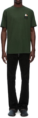 LOEWE SS24 x Suna Fujita 刺繡熊貓寬鬆版T恤 軍綠色。 H526Y22XB4-8522 Lookbook LOEWE SS24 x Suna Fujita 刺繡熊貓寬鬆版T恤 軍綠色。 H526Y22XB4-8522