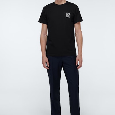 로에베 썸머 애너그램 블랙 로고 프린트 코튼 티셔츠 H526341XAI-1100 Purchase 로에베 썸머 애너그램 블랙 로고 프린트 코튼 티셔츠 H526341XAI-1100