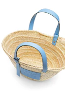 Lookbook LOEWE x Howls Basket Bag In Palm Leaf And Calfskin Light Blue
